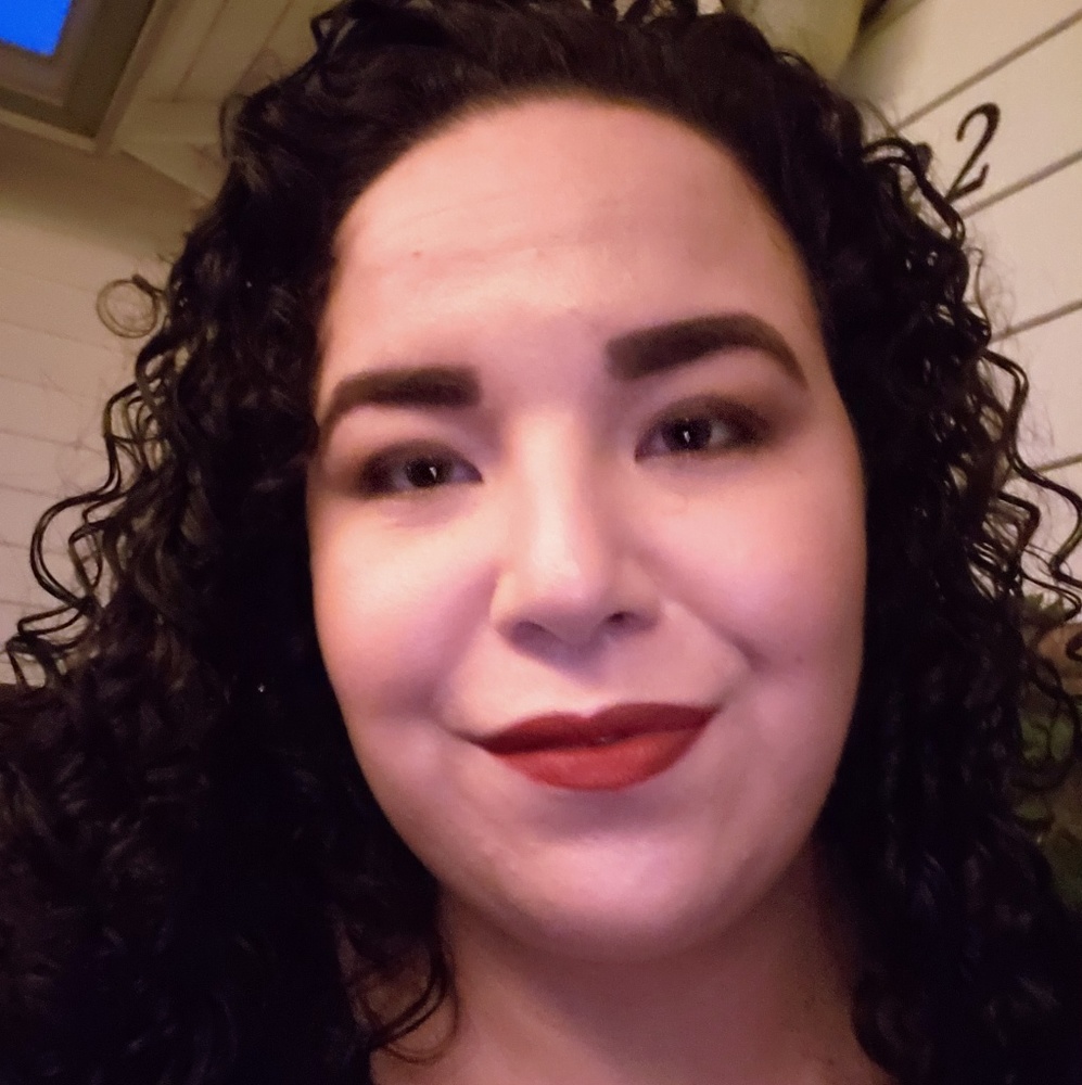 Meet your Posher, Linda